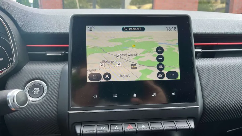 RENAULT Clio -