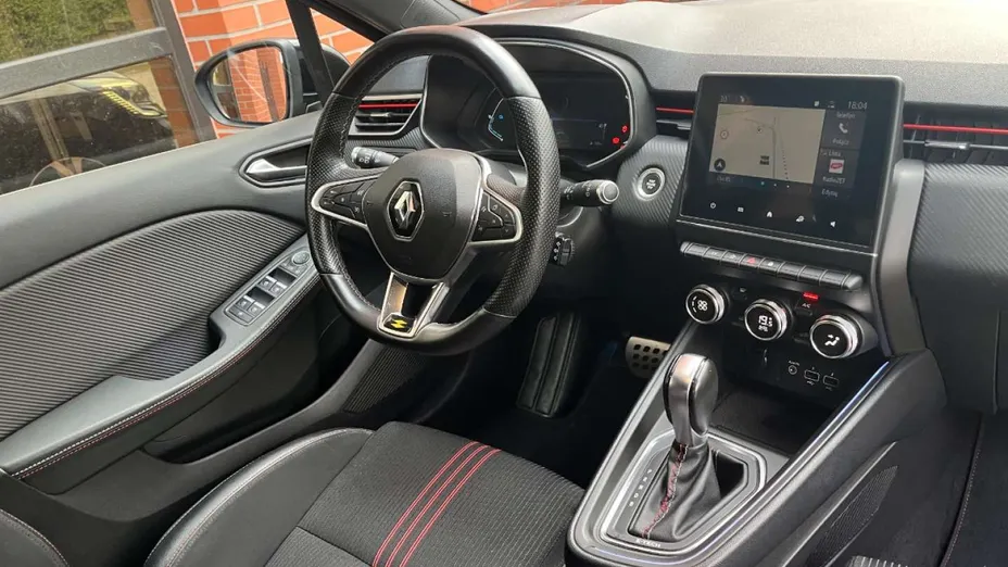 RENAULT Clio -