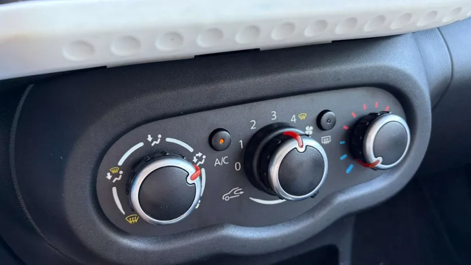 RENAULT Twingo -