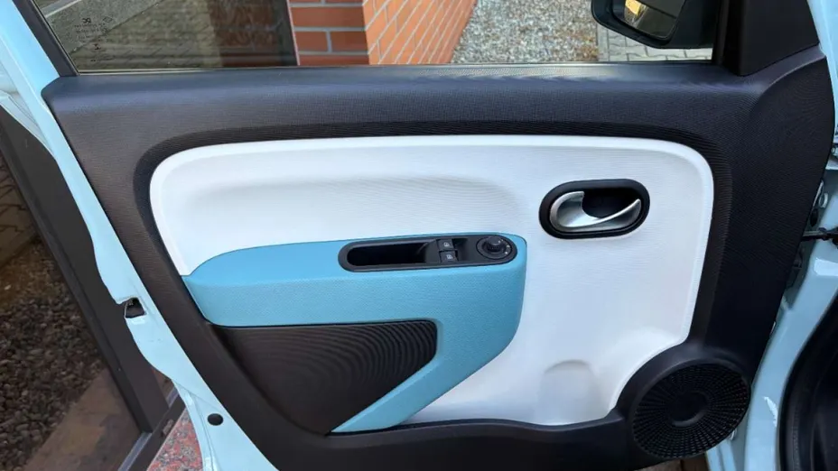 RENAULT Twingo -