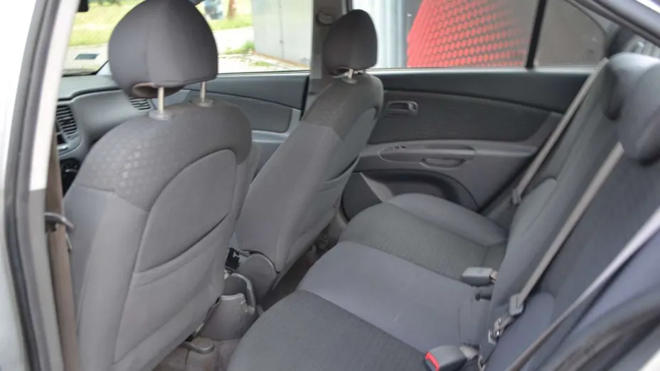 KIA Rio -
