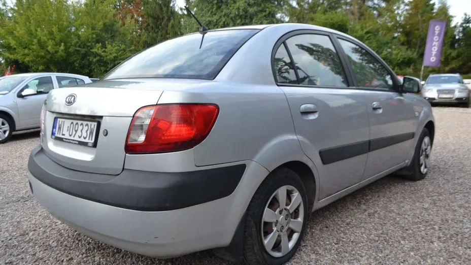 KIA Rio -