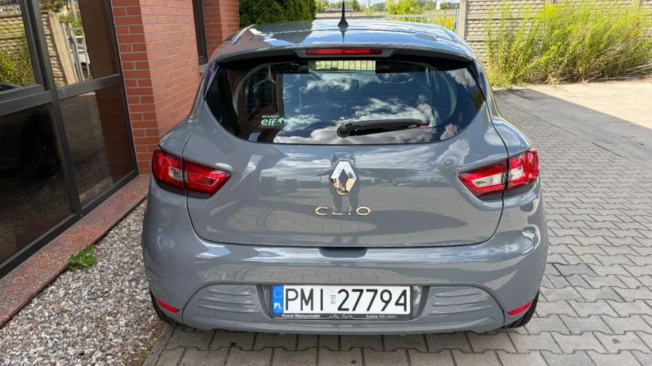 RENAULT Clio -