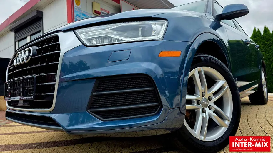 AUDI Q3 -