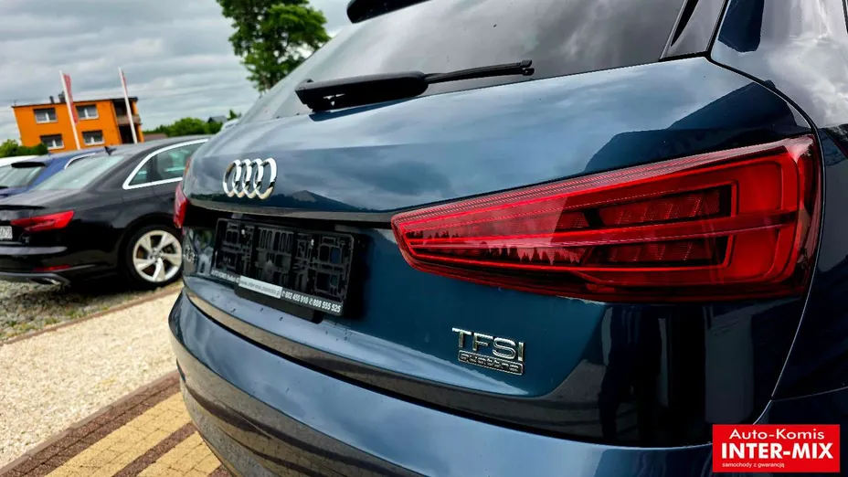 AUDI Q3 -