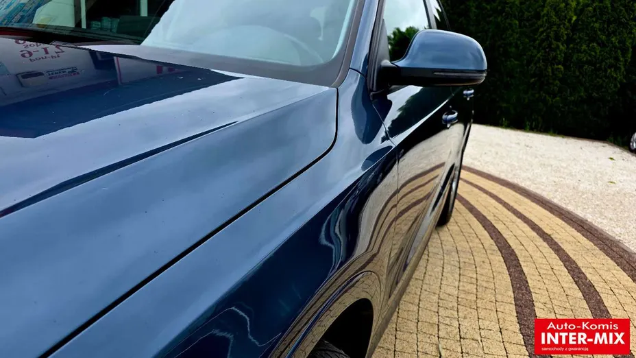AUDI Q3 -