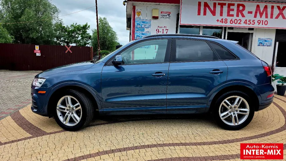 AUDI Q3 -