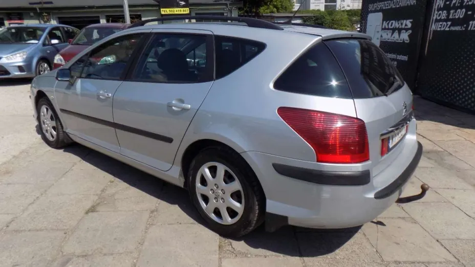 PEUGEOT 407 -
