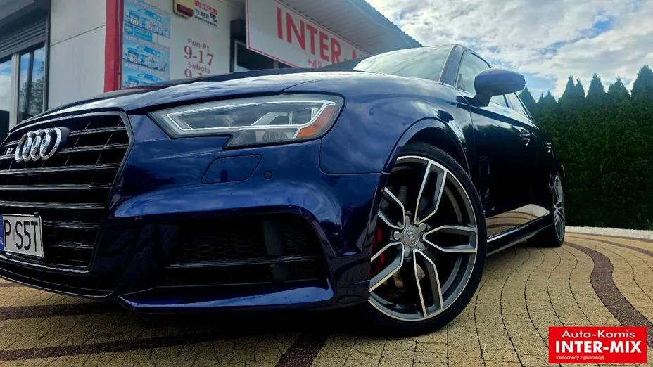 AUDI S3 Limousine -