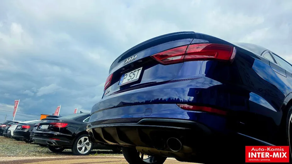 AUDI S3 Limousine -