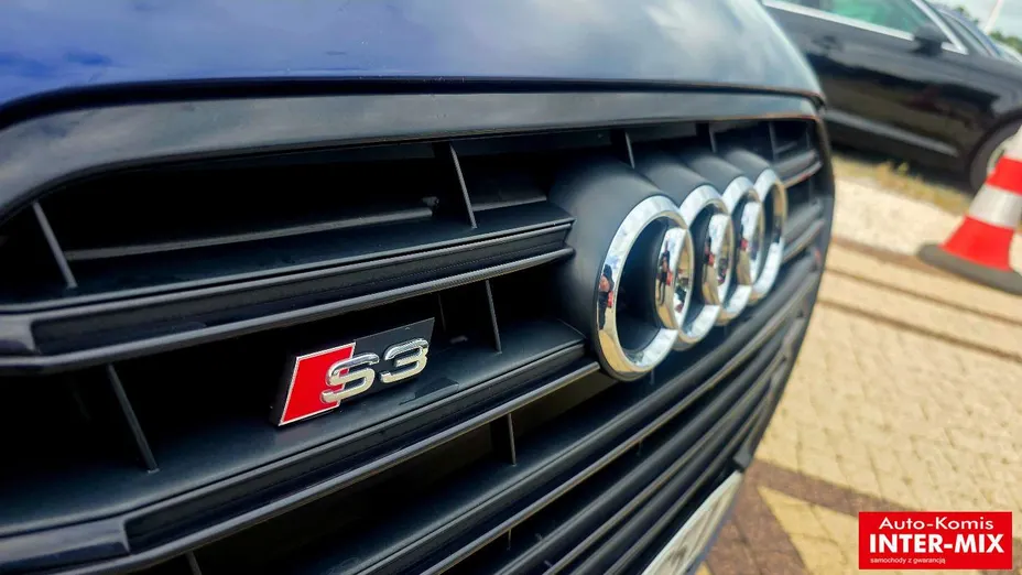 AUDI S3 Limousine -