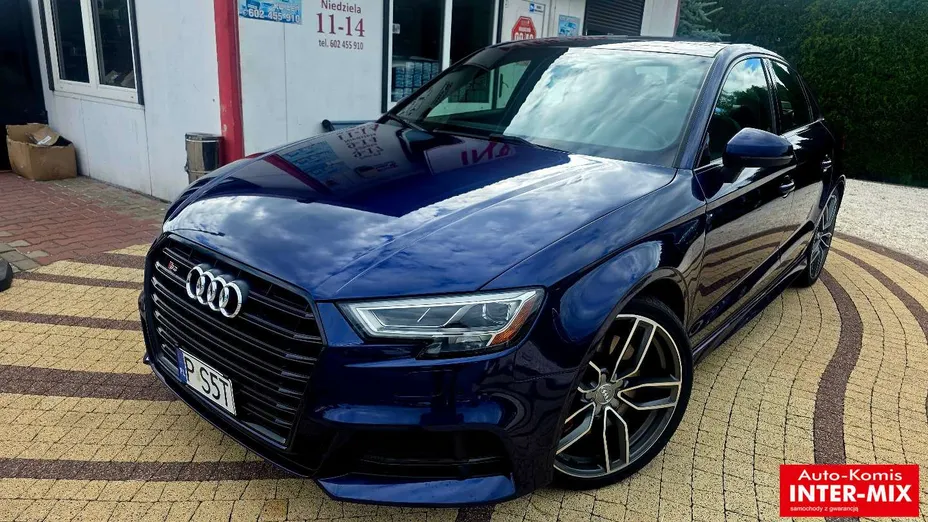 AUDI S3 Limousine -
