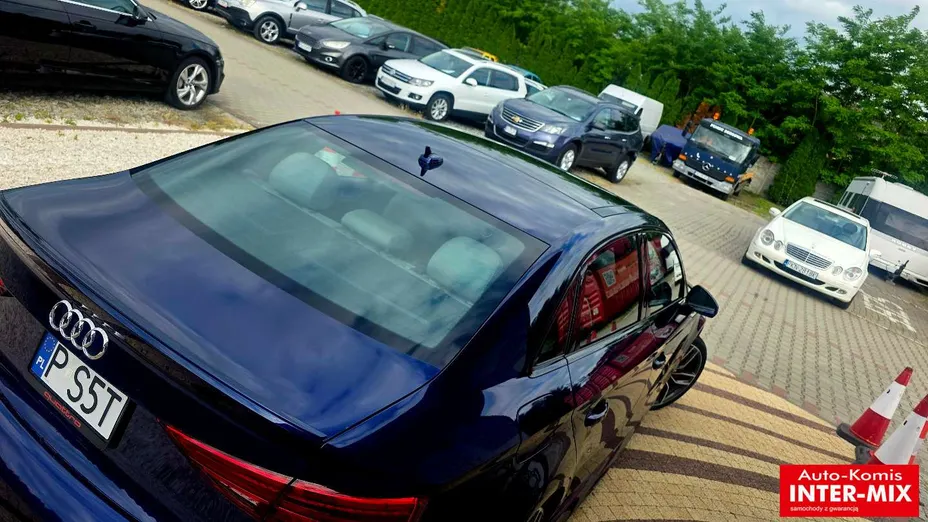 AUDI S3 Limousine -
