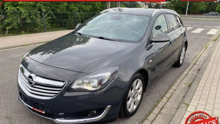 OPEL Insignia -