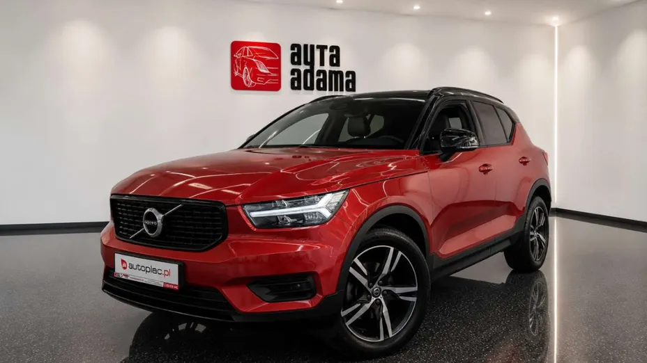VOLVO XC40 -