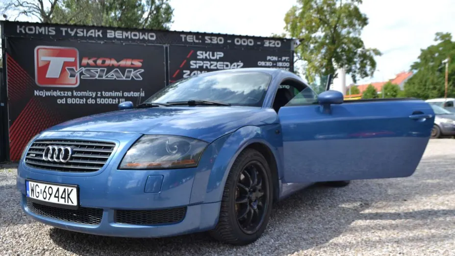 AUDI TT -