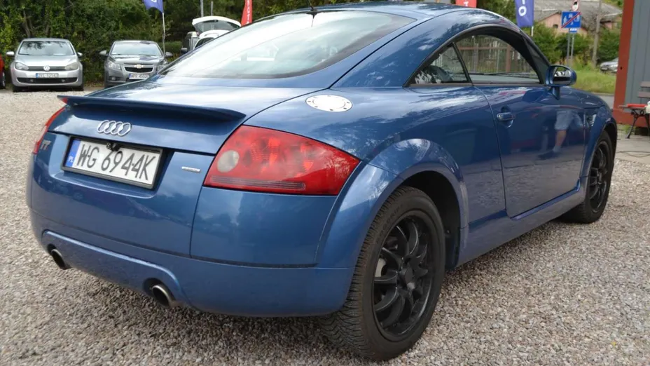 AUDI TT -