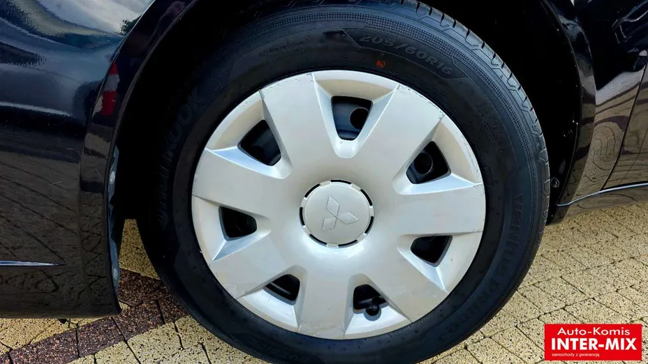 MITSUBISHI Lancer -