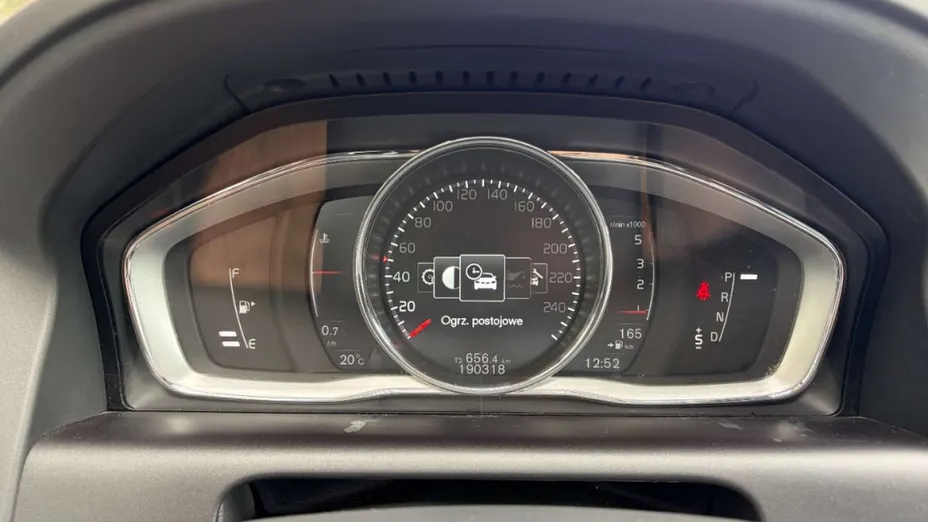 VOLVO XC60 -