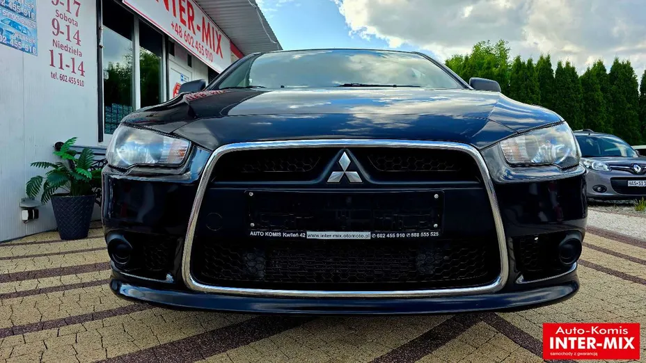 MITSUBISHI Lancer -