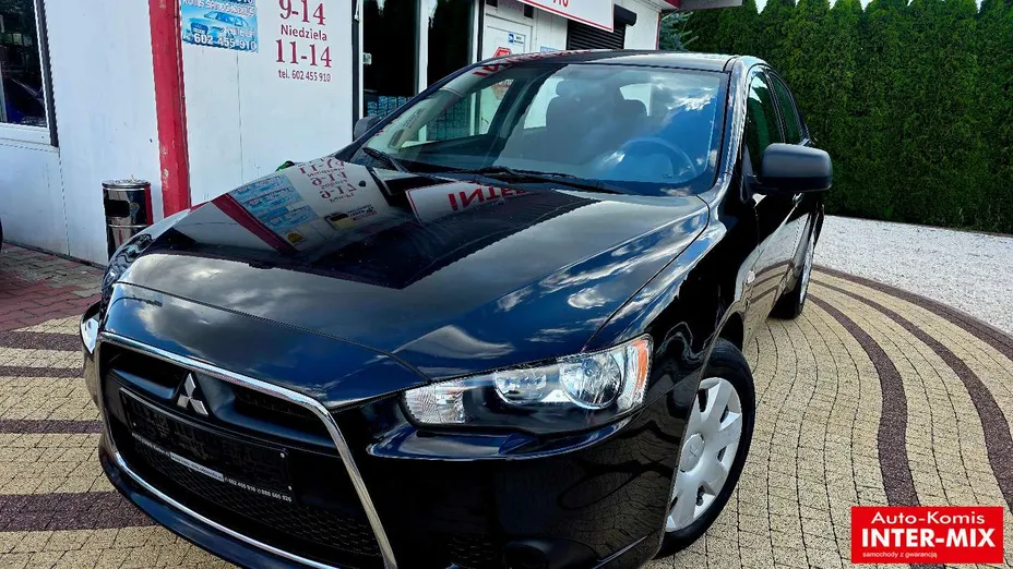 MITSUBISHI Lancer -