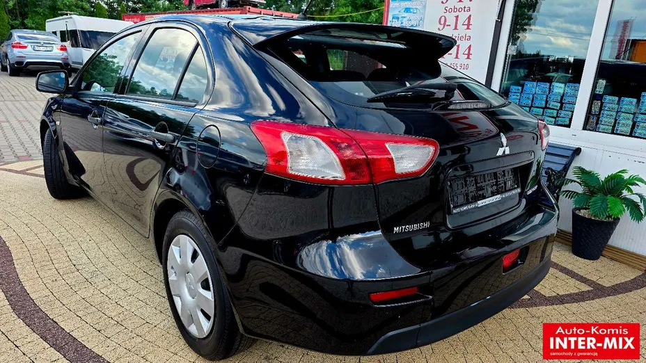MITSUBISHI Lancer -