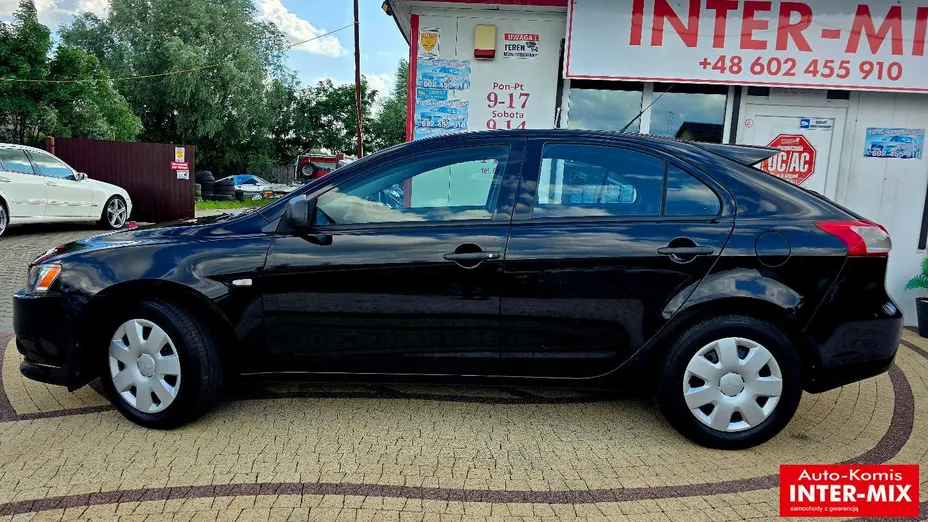 MITSUBISHI Lancer -