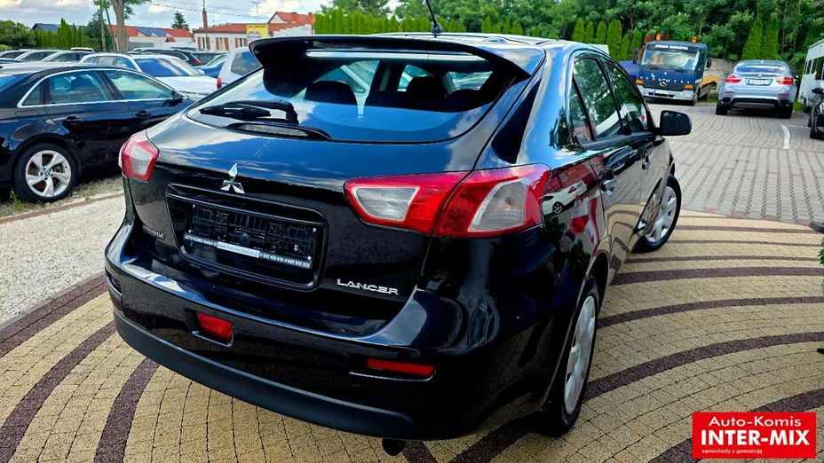 MITSUBISHI Lancer -