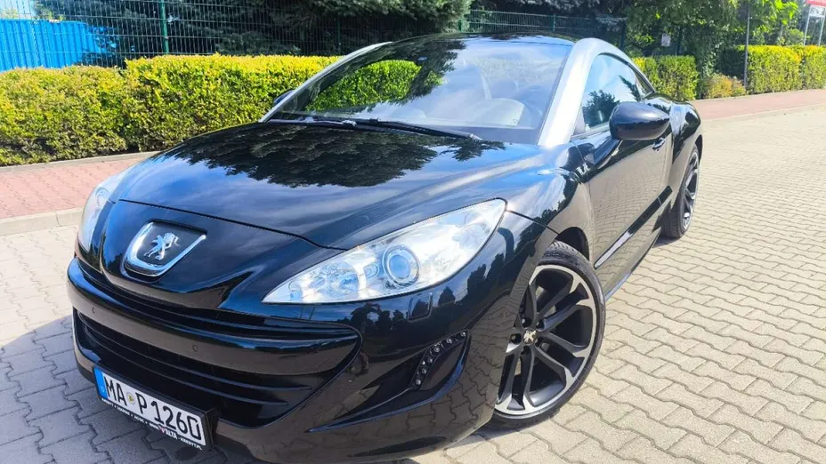 PEUGEOT RCZ -
