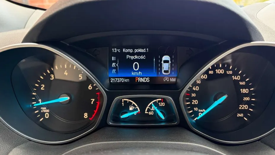 FORD Kuga -