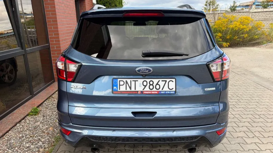 FORD Kuga -