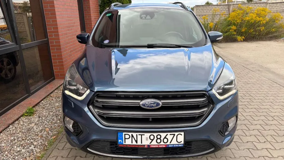 FORD Kuga -