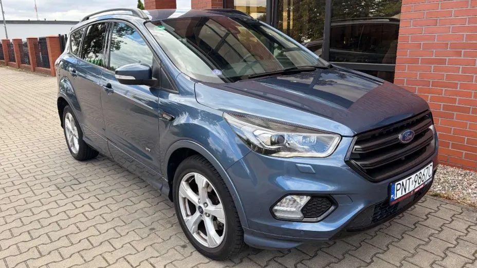 FORD Kuga -