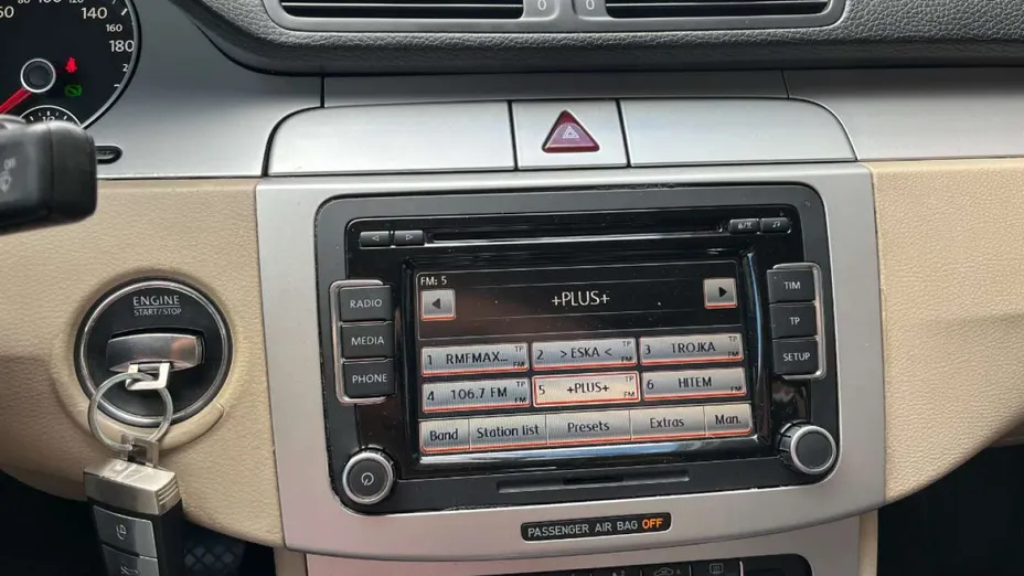 VOLKSWAGEN Passat CC -