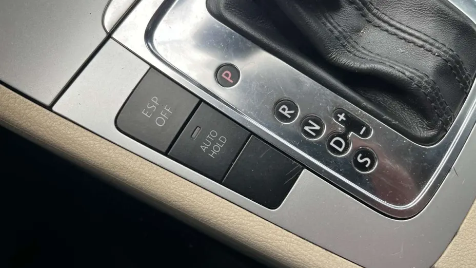 VOLKSWAGEN Passat CC -