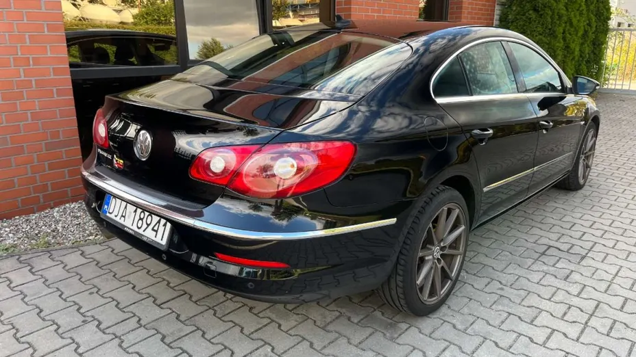 VOLKSWAGEN Passat CC -