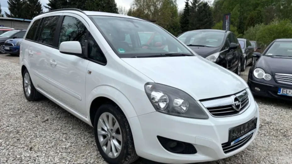 OPEL Zafira -