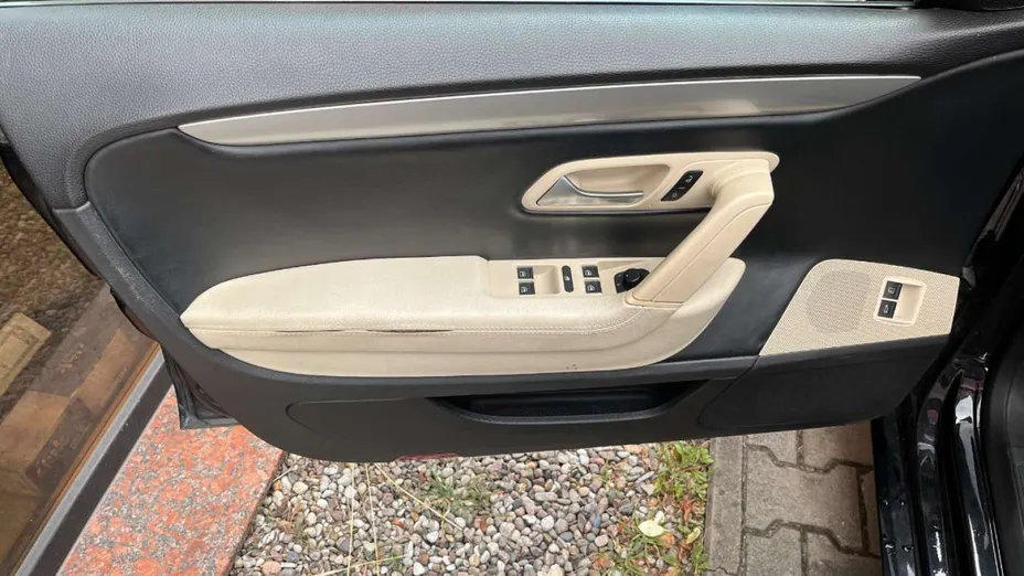 VOLKSWAGEN Passat CC -