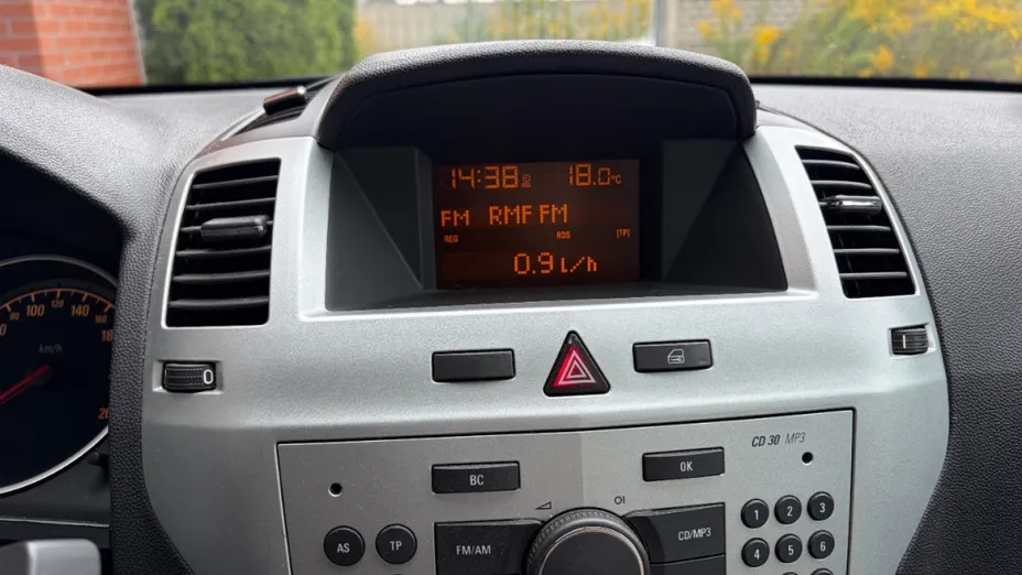 OPEL Zafira -