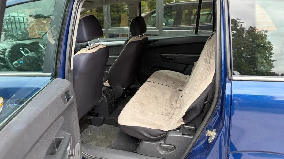OPEL Zafira -