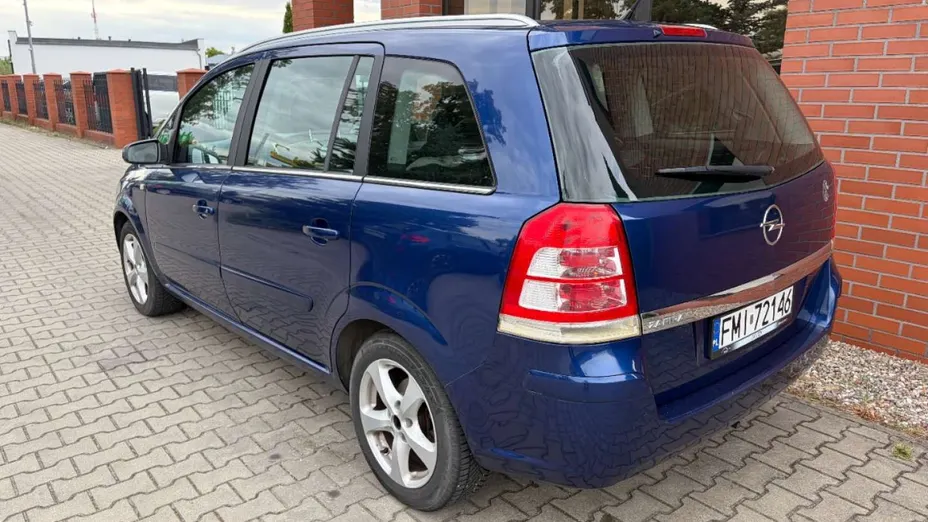 OPEL Zafira -