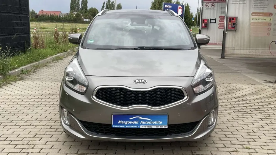 KIA Carens -