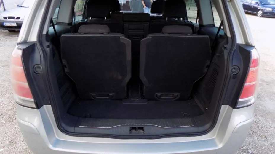 OPEL Zafira -