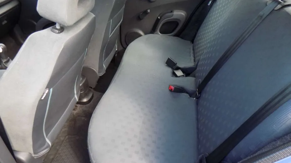 NISSAN Micra -