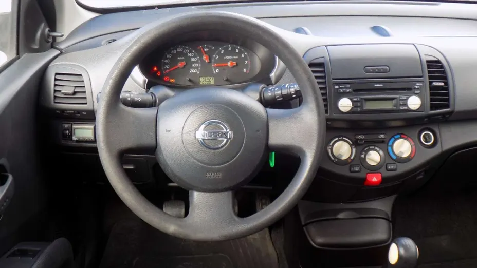NISSAN Micra -