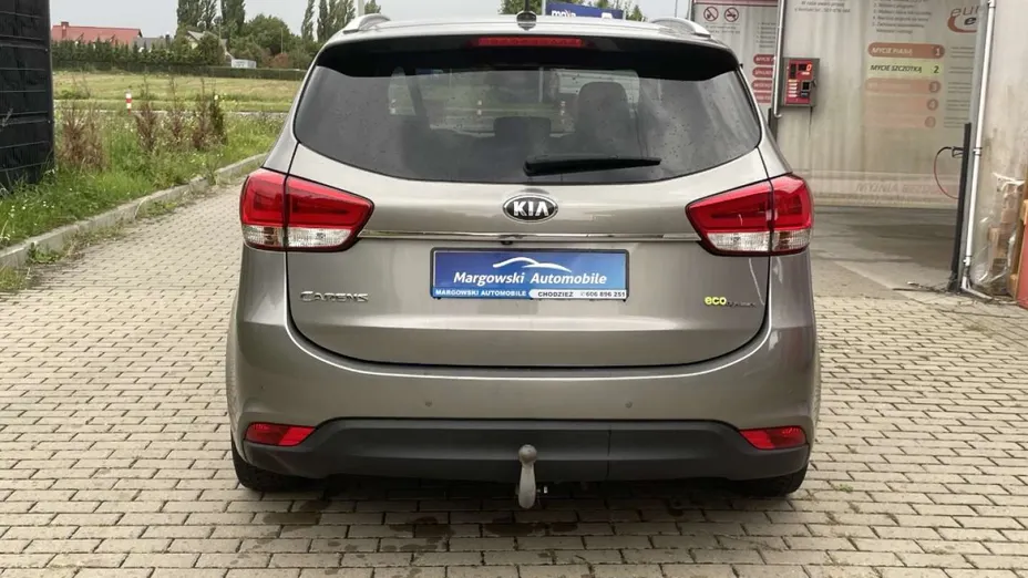 KIA Carens -