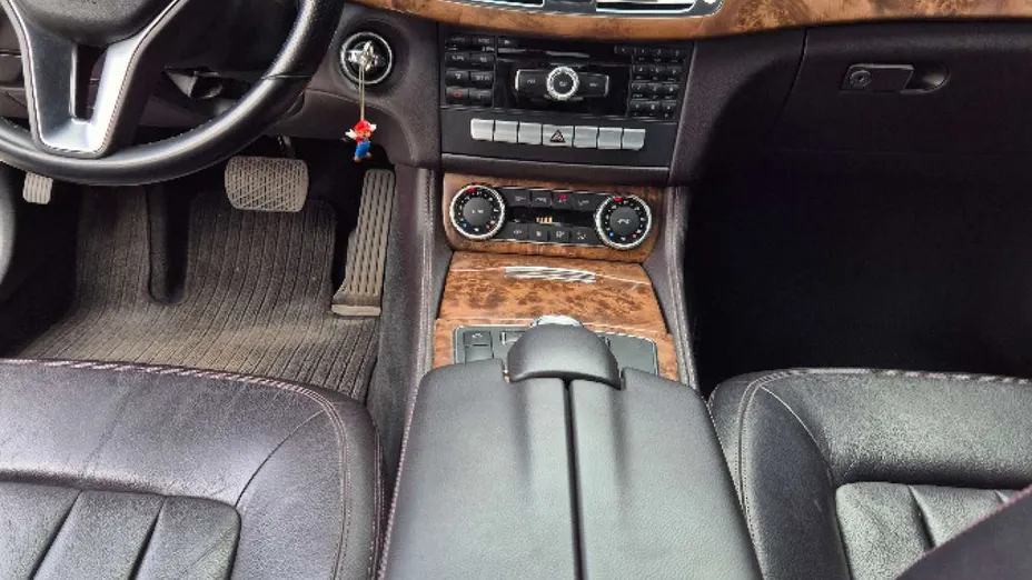 MERCEDES-BENZ CLS -