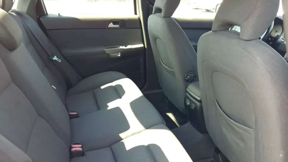 VOLVO S40 -