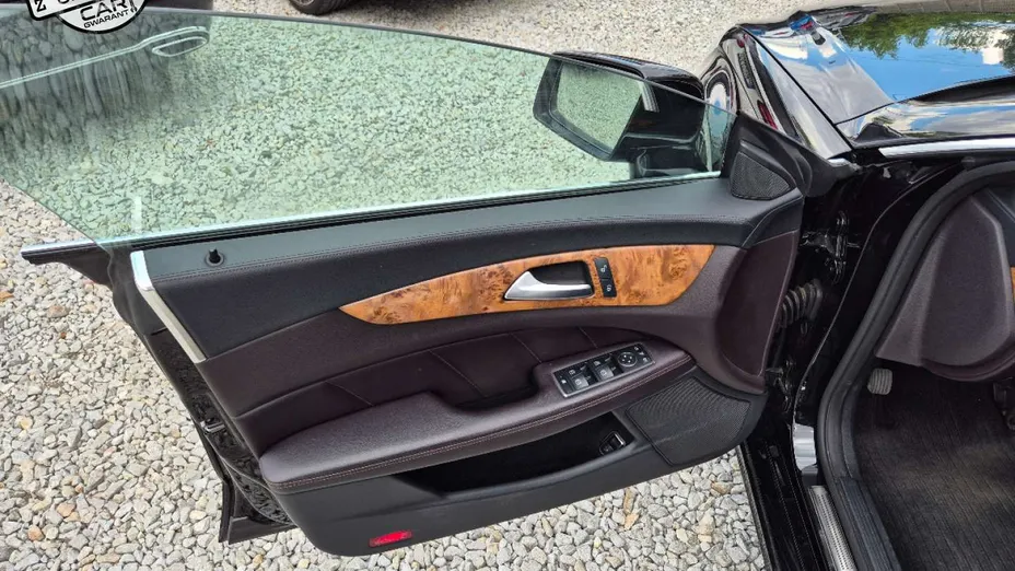 MERCEDES-BENZ CLS -