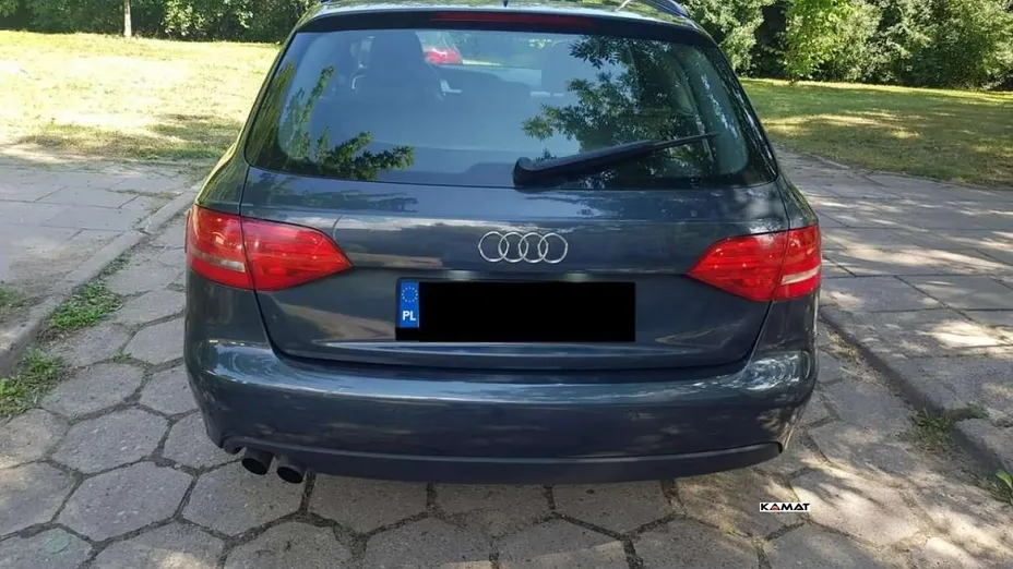 AUDI A4 -